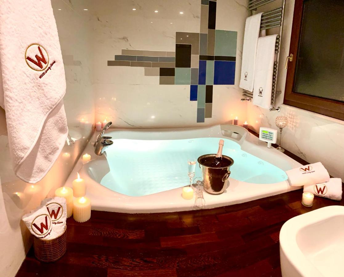 Wood Luxury House Apartment Pescara Ngoại thất bức ảnh
